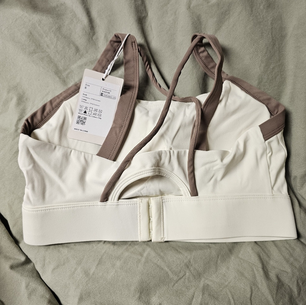 Halara sports bra